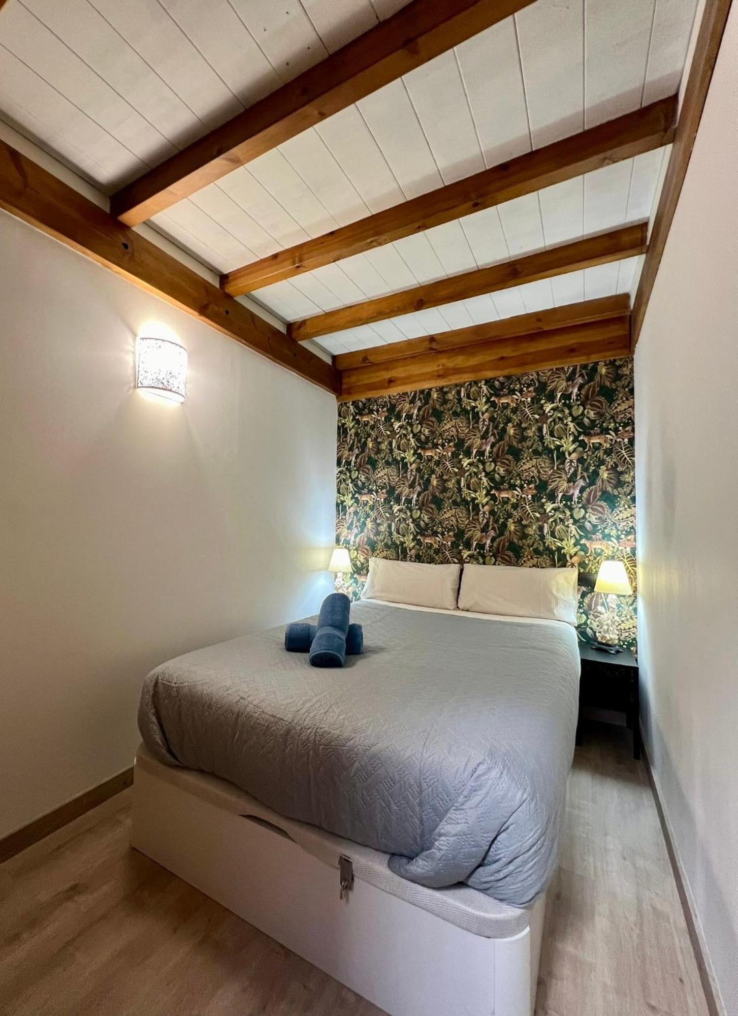 Amazing Apartment In Malaga Oldtown Calle Carreteria Free Wifi&Ac ภายนอก รูปภาพ